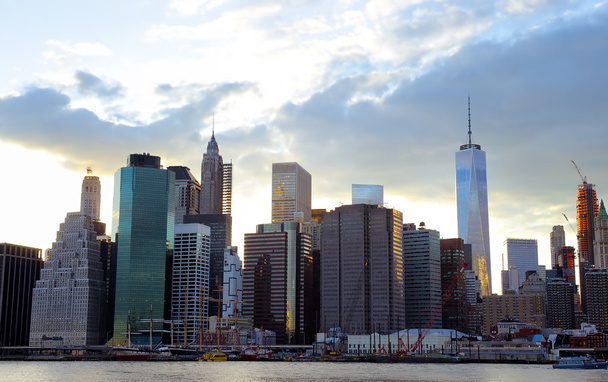 New york city manhattan skyline van zonsondergang panorama - Foto, afbeelding