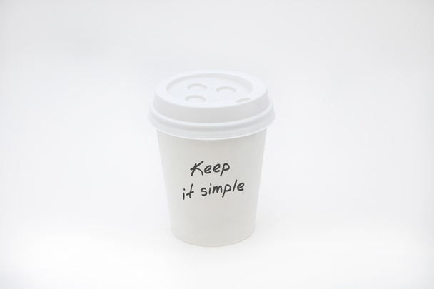 Copo de café descartável branco do curso - Mantenha-o simples
 - Foto, Imagem