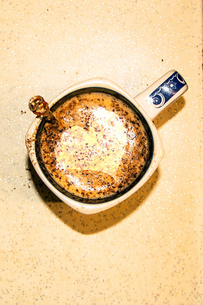 tasse de café avec coeur d'amour le matin
 - Photo, image