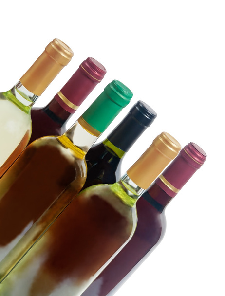 láhve vína izolovaných na bílém - Fotografie, Obrázek