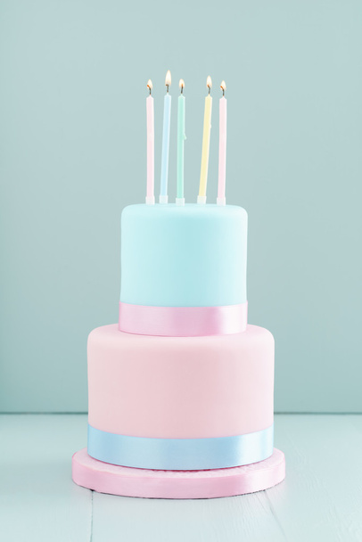 narozeninový dort se svíčkami - Fotografie, Obrázek