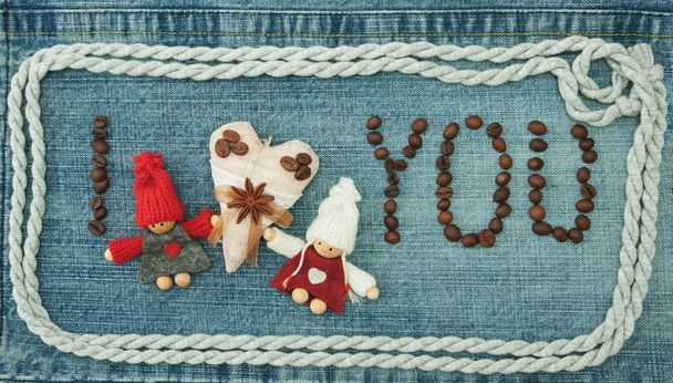 Valentine, carte de voeux avec coeur de café textile, grains de café
 - Photo, image