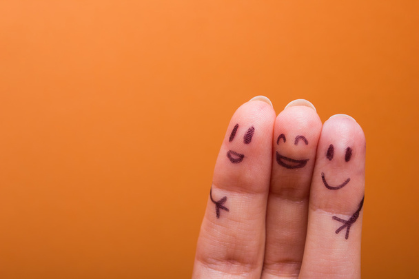 tři usmívající se prsty, které jsou velmi rádi, kamarádit - Fotografie, Obrázek