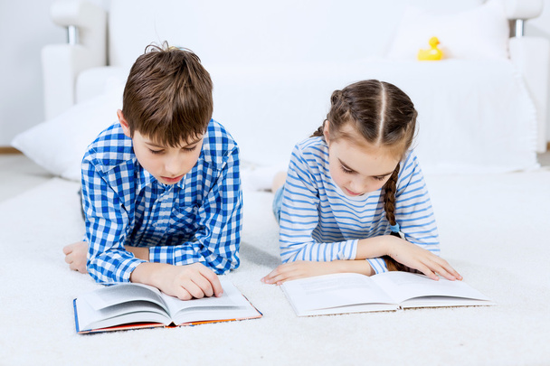 Cute kids reading books - Фото, изображение