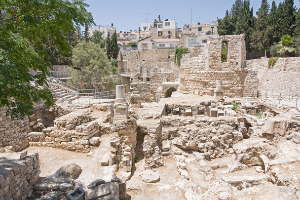 Ancient Pool of Bethesda ruins in Old City of Jerusalem - Φωτογραφία, εικόνα