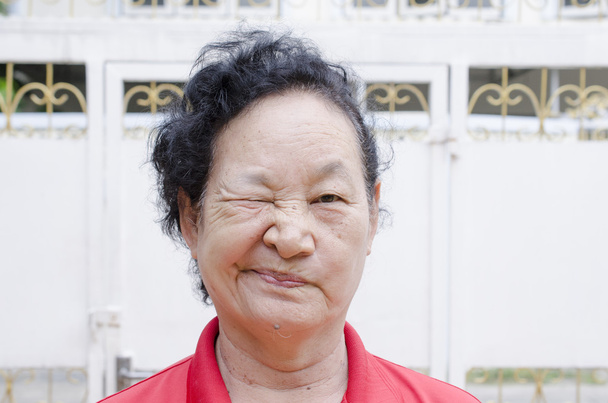 Retrato de la mujer Asiática Seniors cara divertida
 - Foto, Imagen