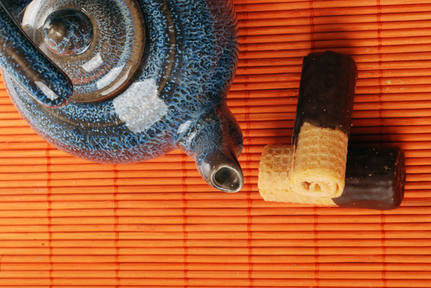 παραδοσιακή κινεζική τσάι σε χαλί μπαμπού - Φωτογραφία, εικόνα