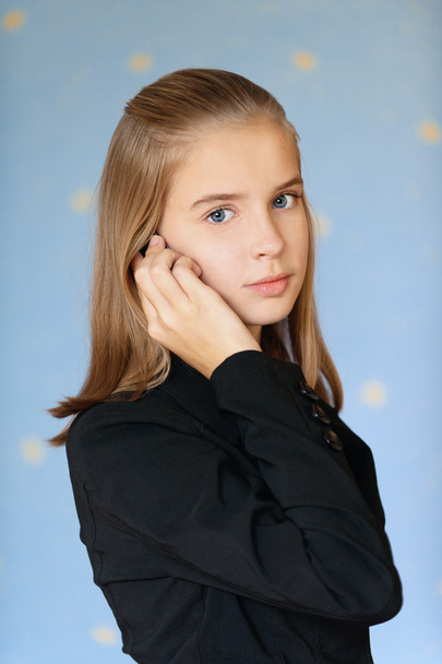 Blue-eyed dívka teenager na mobil - Fotografie, Obrázek
