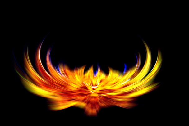 танцююче полум'я на чорному фоні
 - Фото, зображення