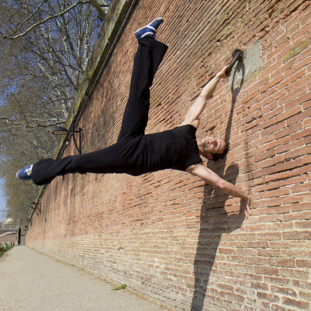Strong and acrobatic man - Fotografie, Obrázek