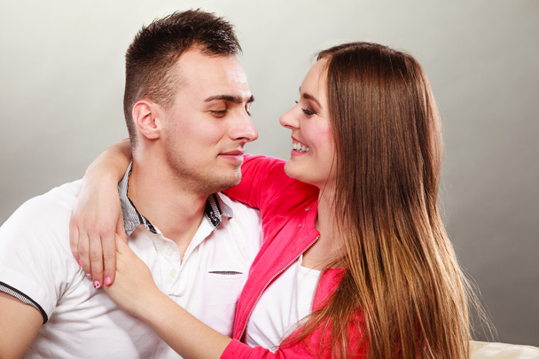 young couple hugging - Foto, afbeelding