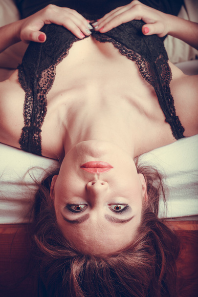 woman lying on bed - Fotó, kép