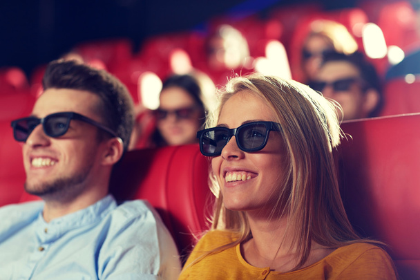 happy friends watching movie in 3d theater - Fotoğraf, Görsel