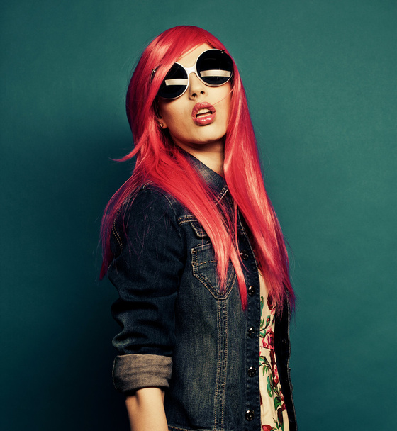 Beautiful fashion model  with pink hair - Фото, изображение