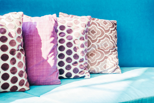 luksusowe poduszki na kanapie - Zdjęcie, obraz
