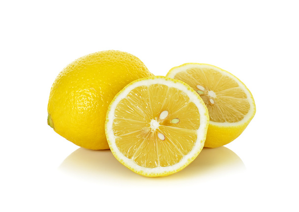 Limón amarillo aislado sobre fondo blanco
 - Foto, Imagen