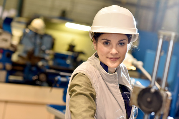 metal worker standing in workshop - Φωτογραφία, εικόνα