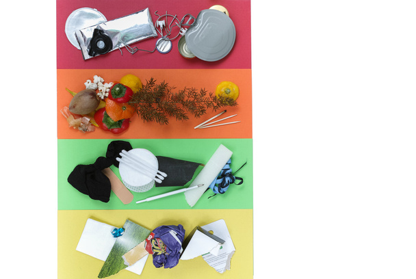 Mülltrennung Konzept, 4 Arten von Müll mit White Copy Spa - Foto, Bild