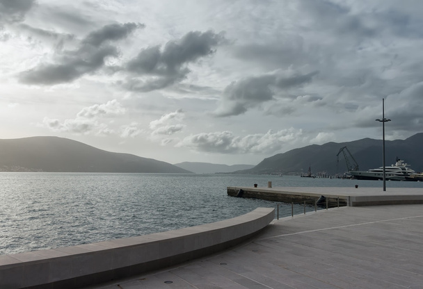 Вид на Которский залив в туманный день. Тиват, Черногория
 - Фото, изображение