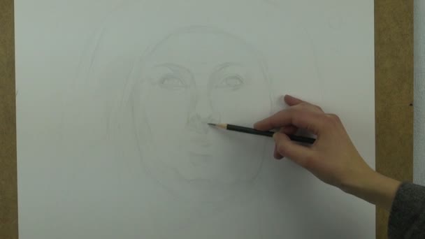 若い女性の鼻の図面の先頭 - 映像、動画