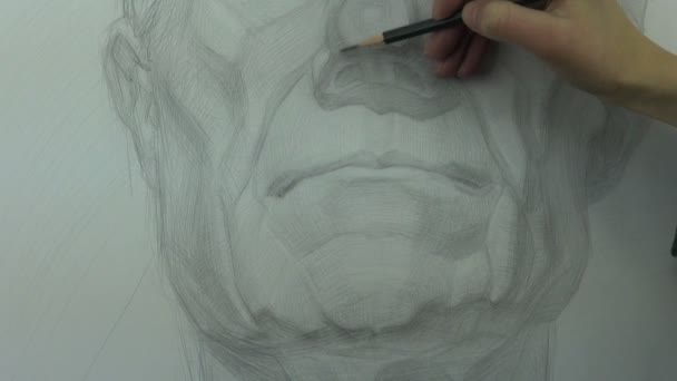 Desenho de um estudo do nariz do velho e lábio superior com lápis de grafite
 - Filmagem, Vídeo