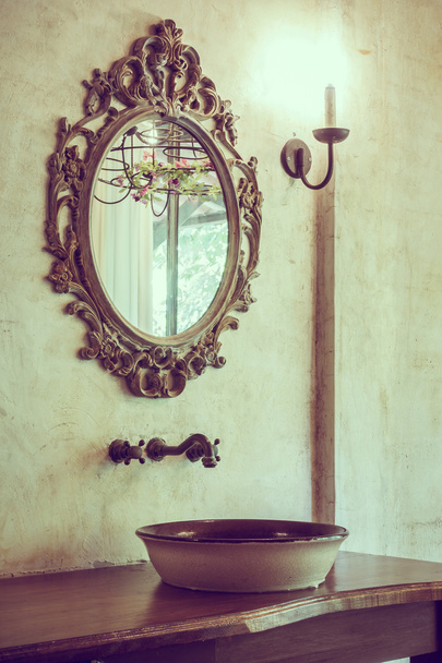 antikes Vintage Badezimmer - Foto, Bild