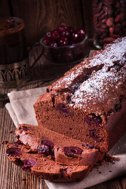 chocolate cake with cherries - Foto, Imagem