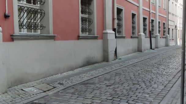 Iglesia Colegiata en Poznan, Polonia
 - Metraje, vídeo