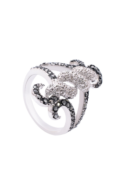 Stříbrný prsten s brilianty na bílém pozadí - Fotografie, Obrázek