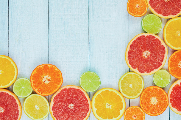 Citrus fruits. Oranges, limes, grapefruits, tangerines and lemons - Foto, Bild
