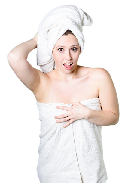 Νεαρή γυναίκα πετσέτα έκπληξη - Φωτογραφία, εικόνα