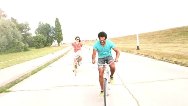 大人屋外サイクリング - 映像、動画