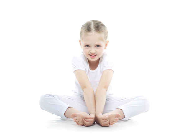 little girl wearing white cloth - Foto, Imagen