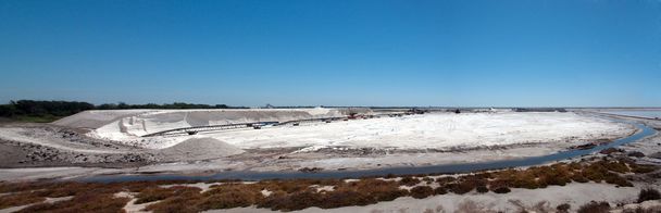 panoramatický pohled na solivar, solný - camargue - Fotografie, Obrázek