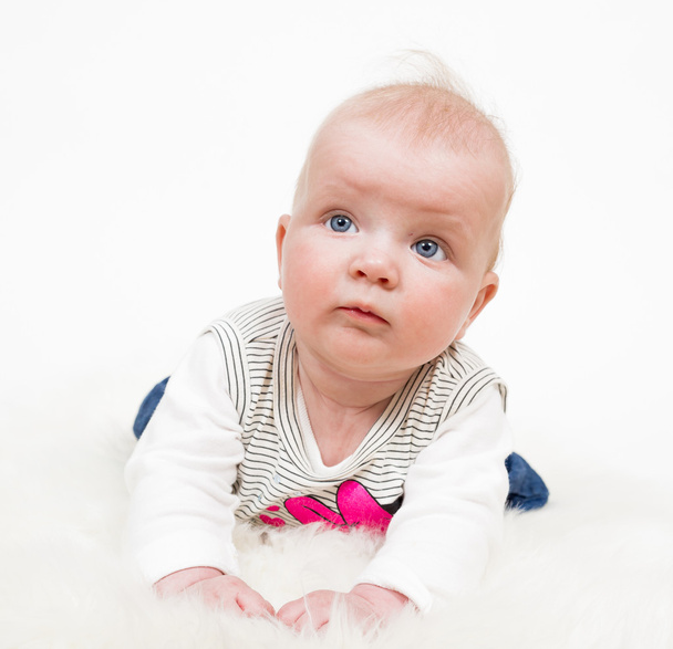 İzole şirin bebek kız - Fotoğraf, Görsel