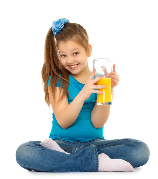 Girl with glass of juice - Foto, Bild