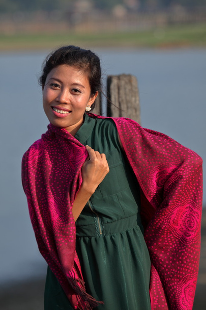 mulheres em Mianmar
 - Foto, Imagem