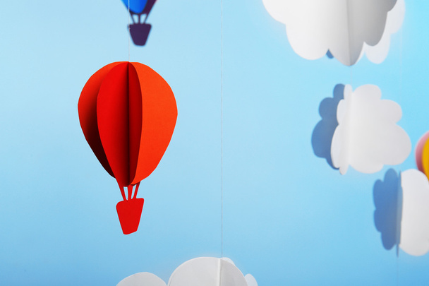 Paper clouds and airship - Fotografie, Obrázek