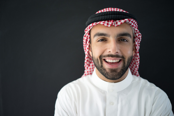 Portrait of attractive Arabian man - Foto, afbeelding