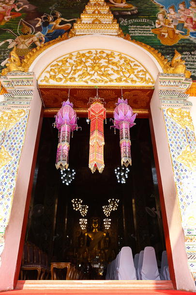 drzwi Kościoła Buddyzm dekoracji z papieru tradycyjnych la - Zdjęcie, obraz