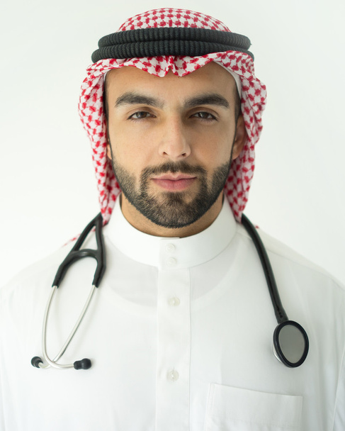Portrait of attractive doctor - Foto, afbeelding