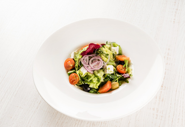 greek salad on plate - Foto, Bild