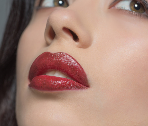 Portrait of fashion lady with dark red lips - Фото, изображение