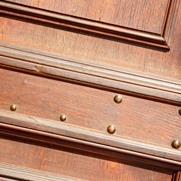 door    in italy old ancian wood and traditional  texture nail - Foto, Bild