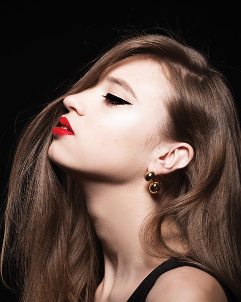 woman with red lips and shine hair - Zdjęcie, obraz