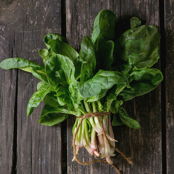 Bunch of fresh spinach - Фото, зображення