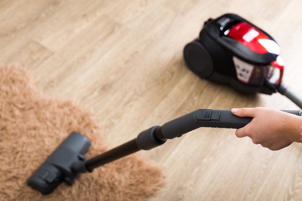 Vacuum cleaner on the floor - Foto, Imagen