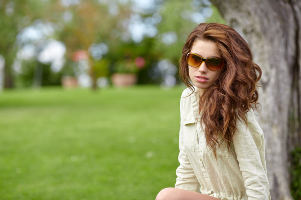 pretty woman with sunglasses - Fotó, kép