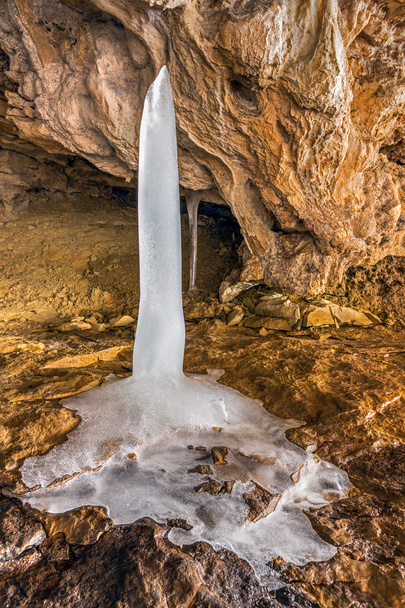 Lód w jaskini - Zdjęcie, obraz