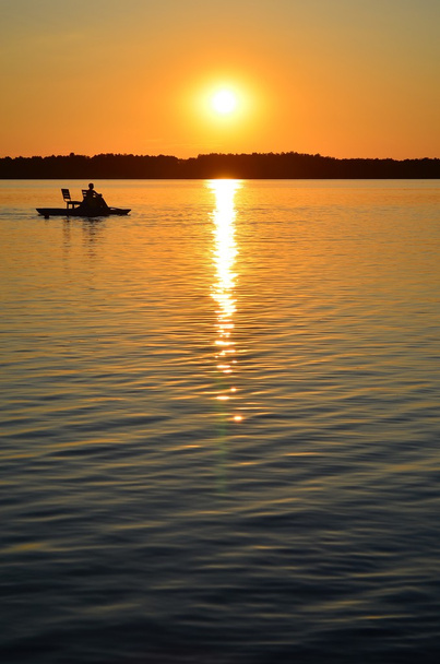 Still sunset at the lake - Foto, Imagen